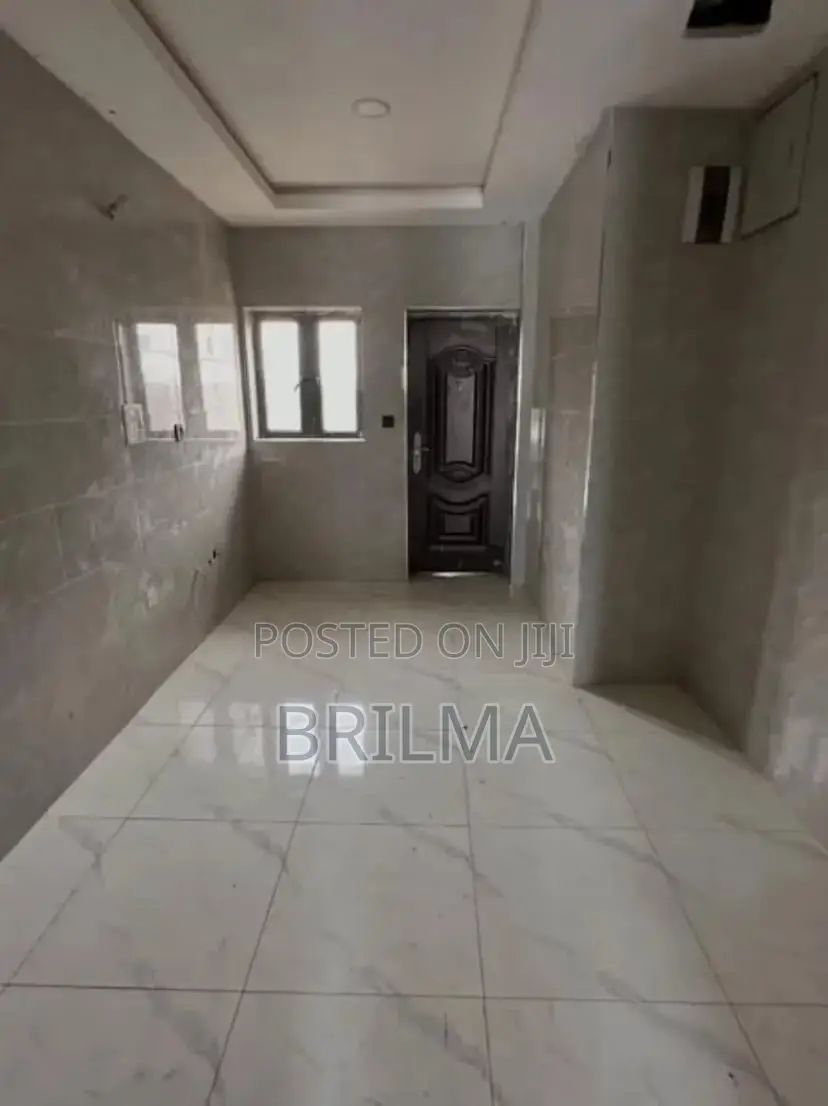 4bdrm Duplex in Life Camp for sale in Life Camp