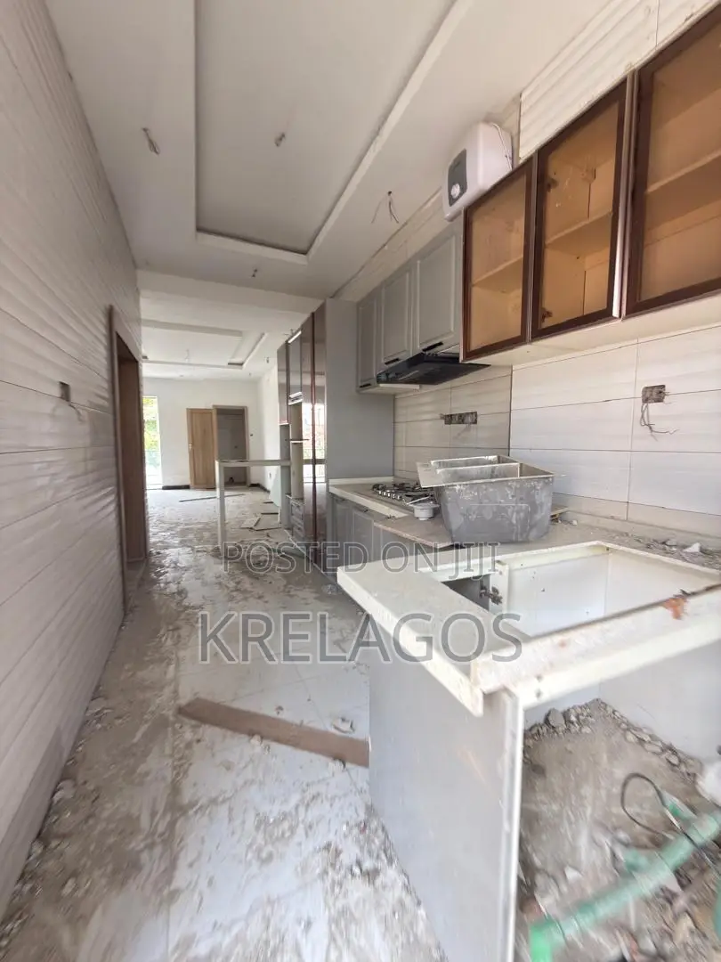 4bdrm Townhouse/Terrace in Oniru, Victoria Island Extension for sale in Victoria Island Extension