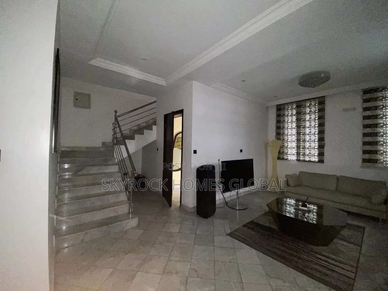 3bdrm Duplex in Parkview Estate for rent in Parkview Estate