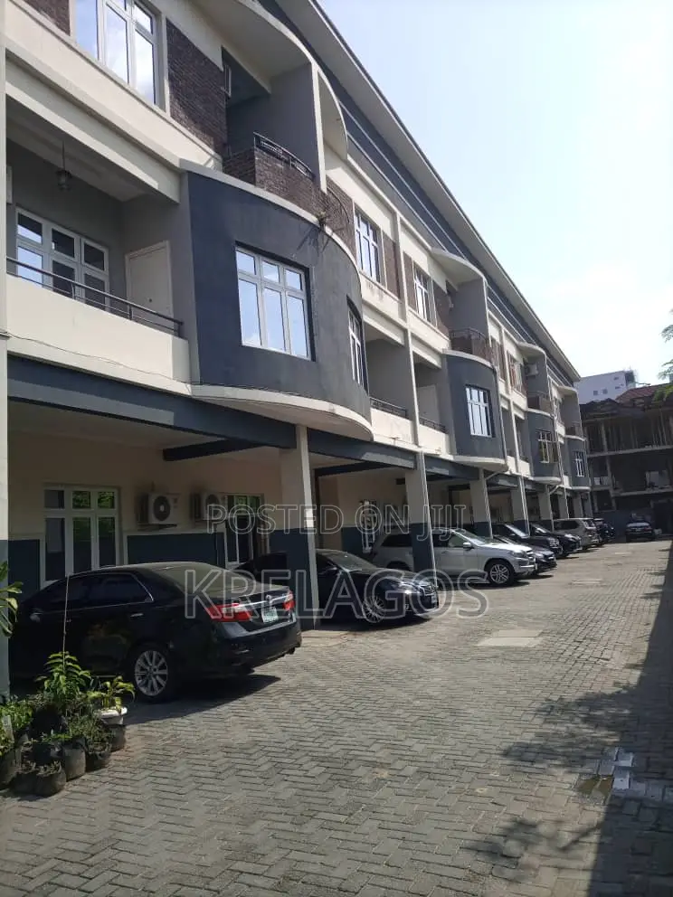 4bdrm Townhouse / Terrace in Victoria Island Extension for rent in Victoria Island Extension