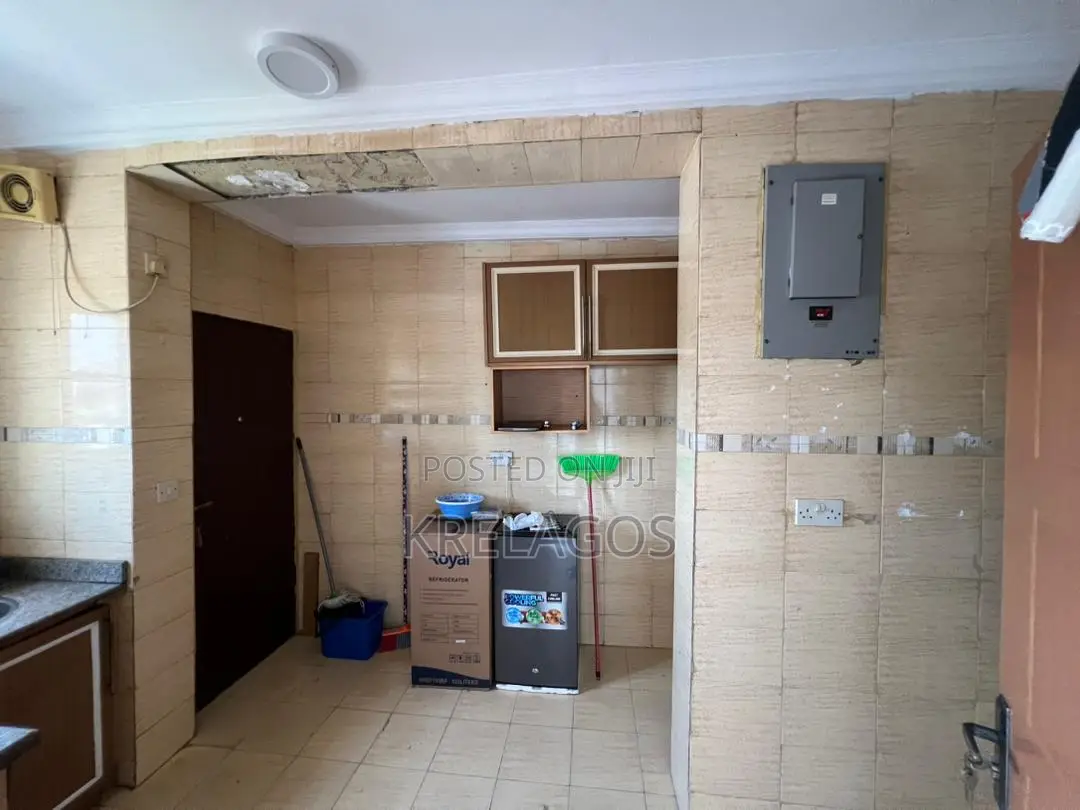3bdrm Apartment in Victoria Island Extension for sale in Victoria Island Extension
