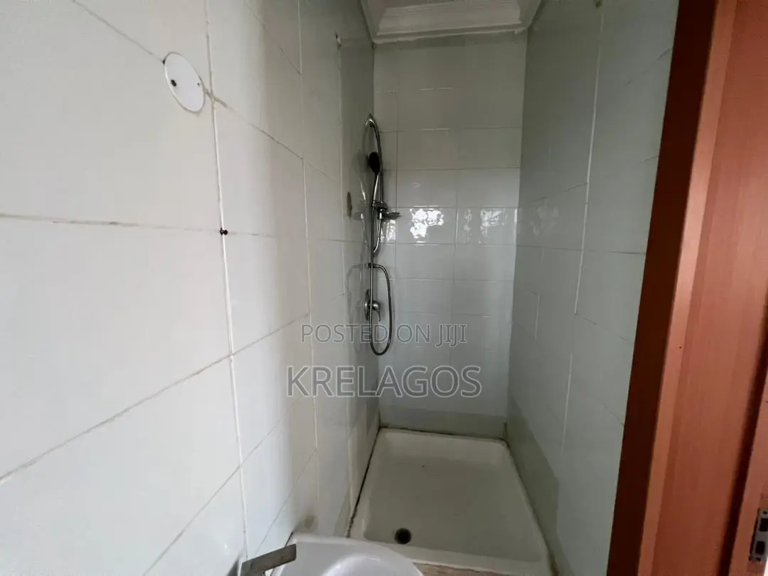 3bdrm Apartment in Victoria Island Extension for sale in Victoria Island Extension