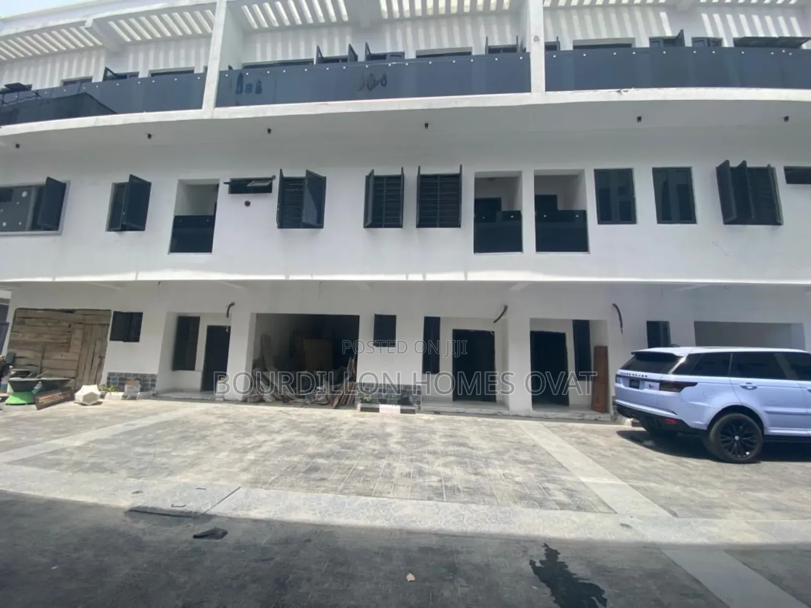 4bdrm Duplex in Lekki Phase 1 for sale in Lekki Phase 1