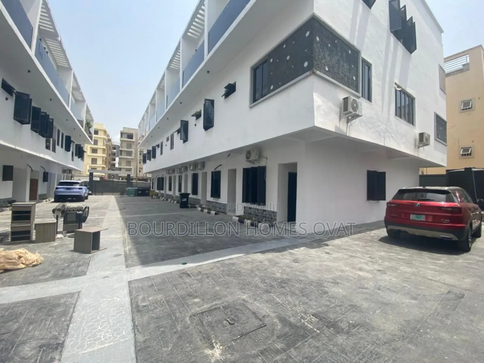 2bdrm Duplex in Lekki Phase 1 for sale in Lekki Phase 1