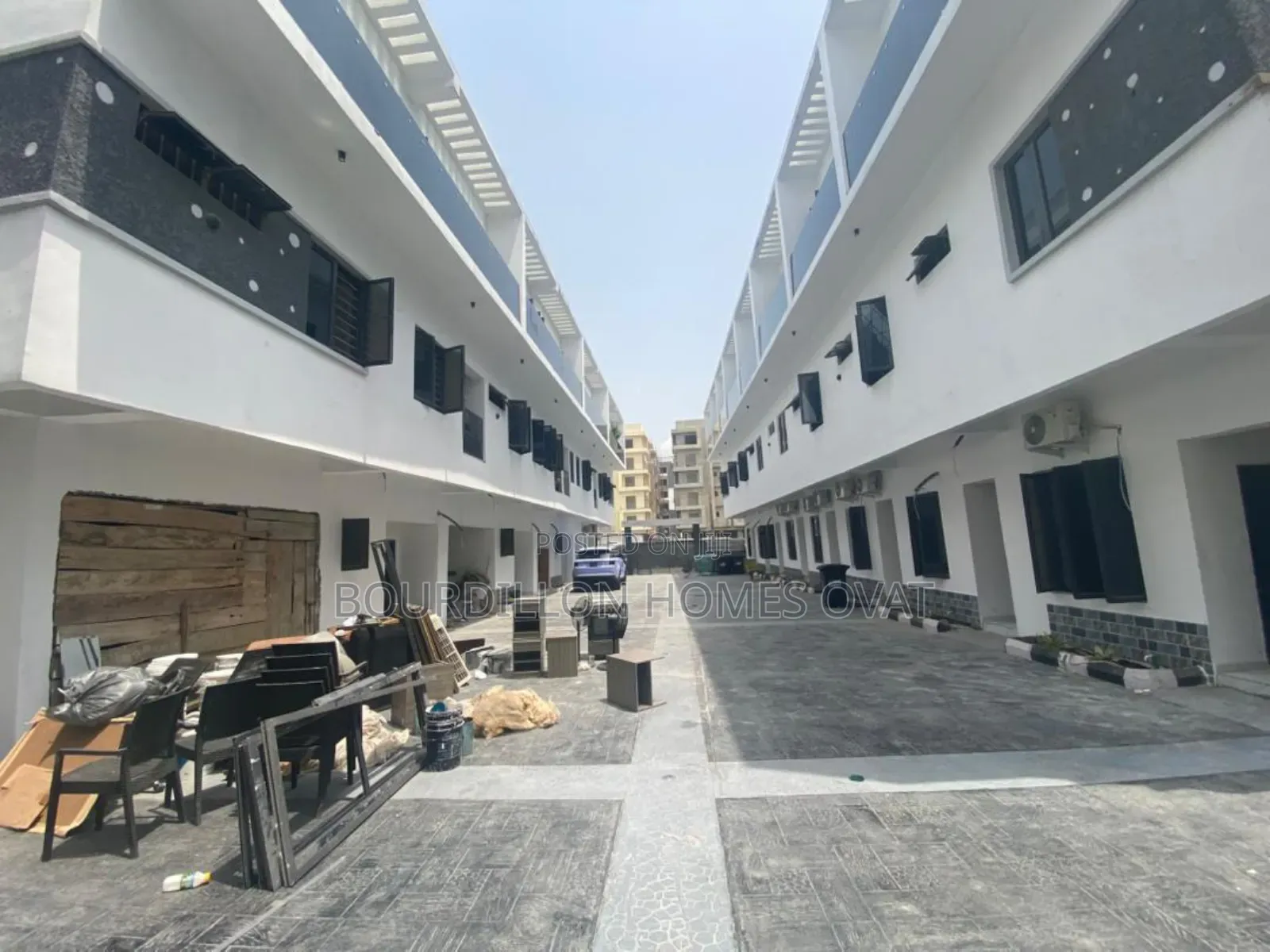 2bdrm Duplex in Lekki Phase 1 for sale in Lekki Phase 1