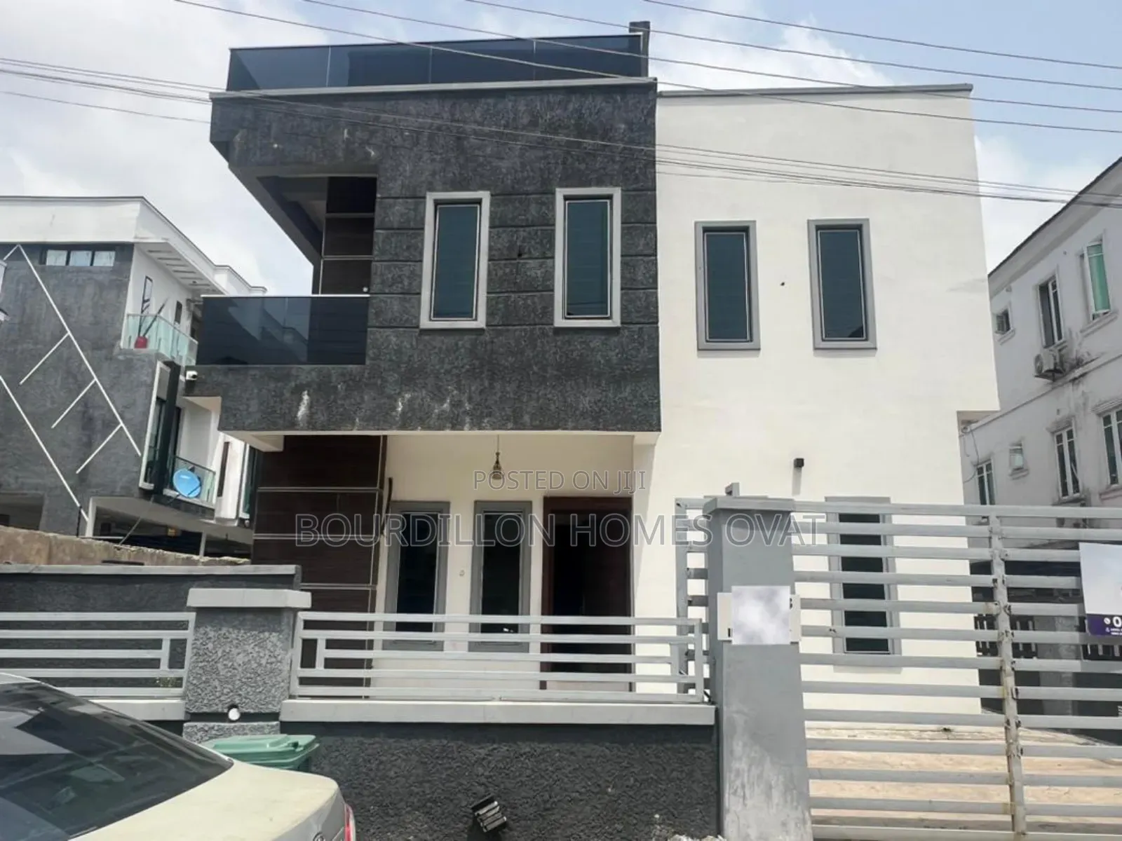 5bdrm Duplex in Ikota Villa Estate for rent in Ikota