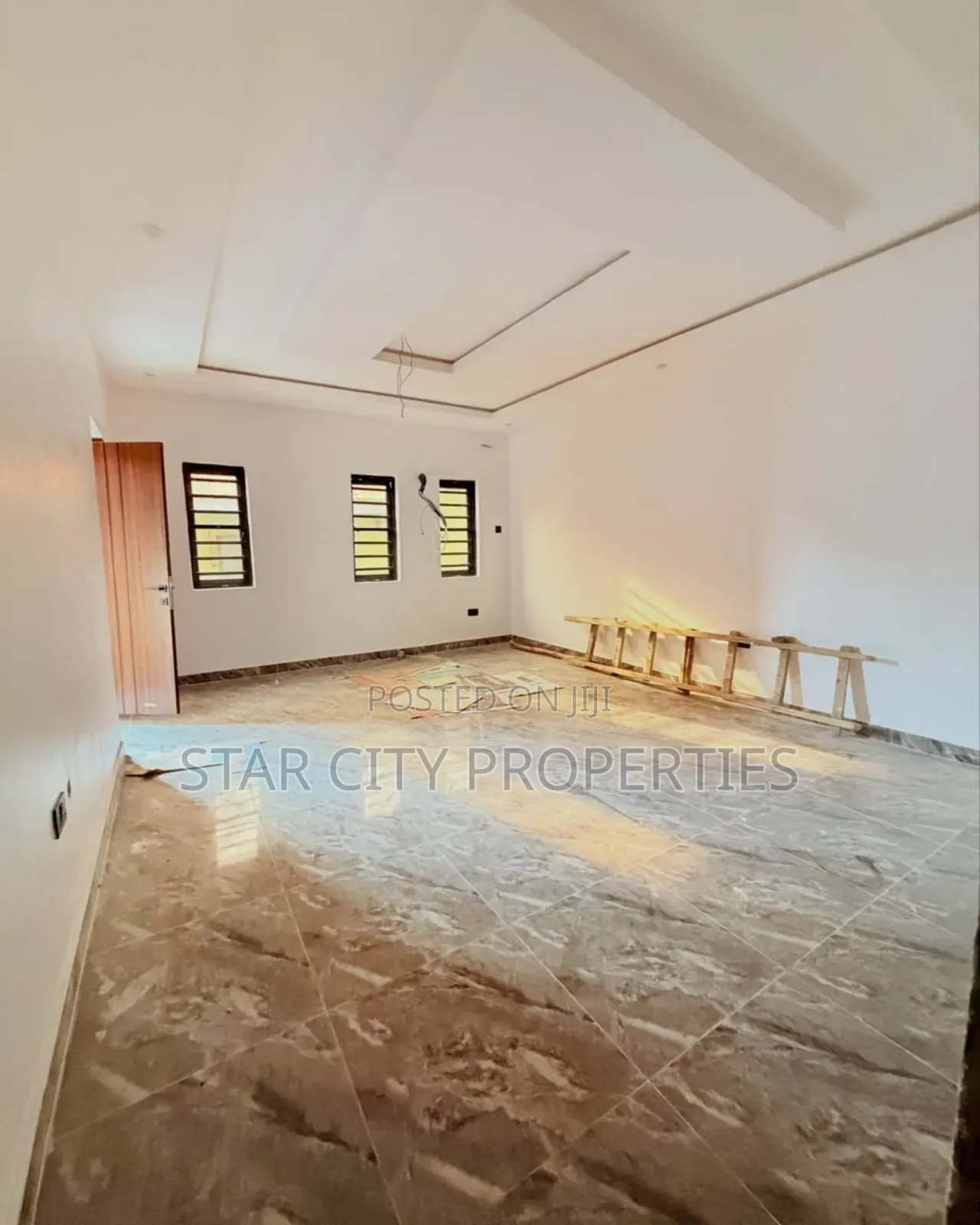 4bdrm Townhouse/Terrace in Surulere Lagos for sale in Surulere