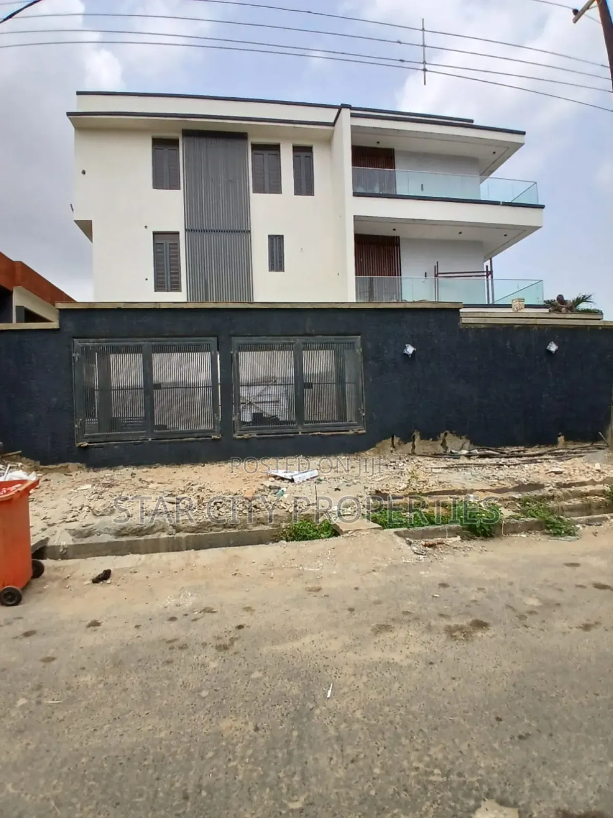 4bdrm Townhouse/Terrace in Ogudu Gra Lagos for sale in Ogudu GRA