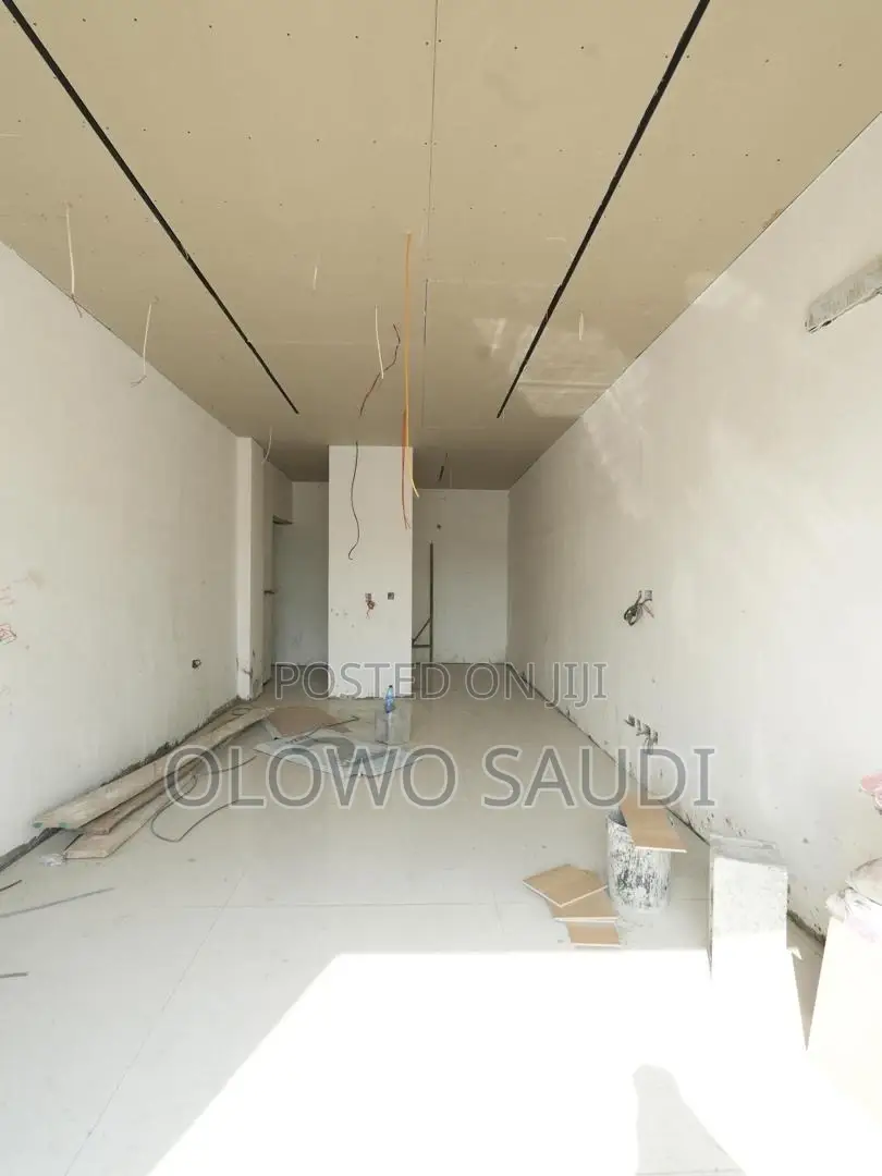 4bdrm Apartment in Banana Island for sale in Banana Island