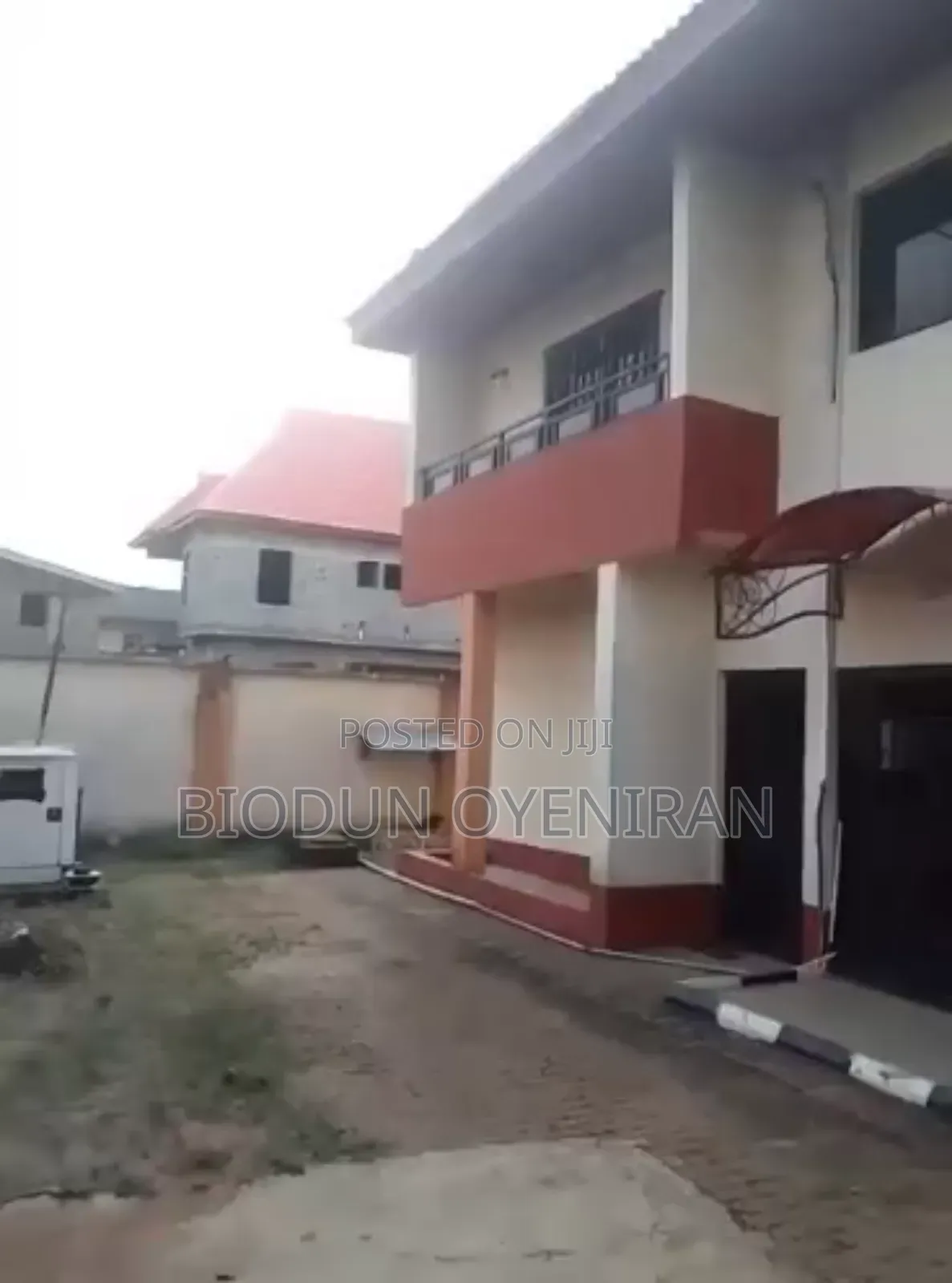 5bdrm Duplex in Alimosho for sale in Alimosho