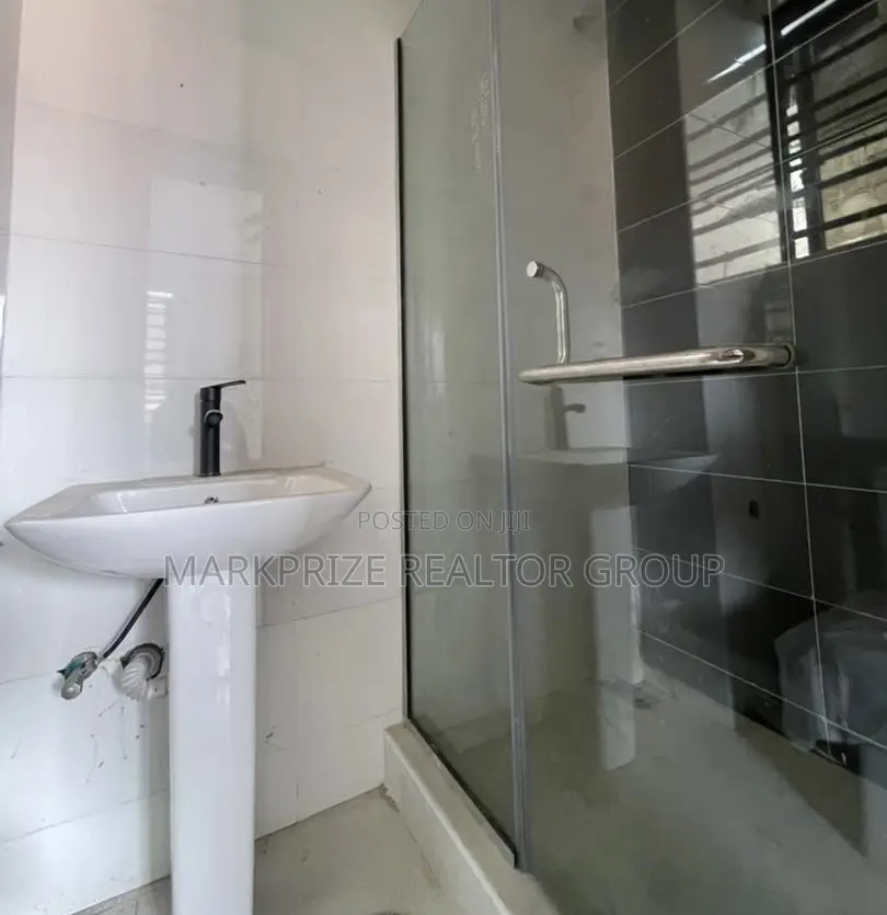 2bdrm Apartment in Ologolo Lekki Lagos for sale in Ologolo