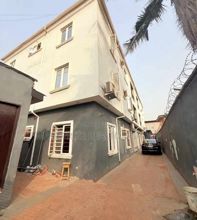 3bdrm Apartment in Ogba Ikeja Lagos for sale in Ogba