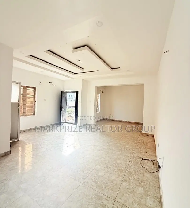3bdrm Apartment in Ogba Ikeja Lagos for sale in Ogba