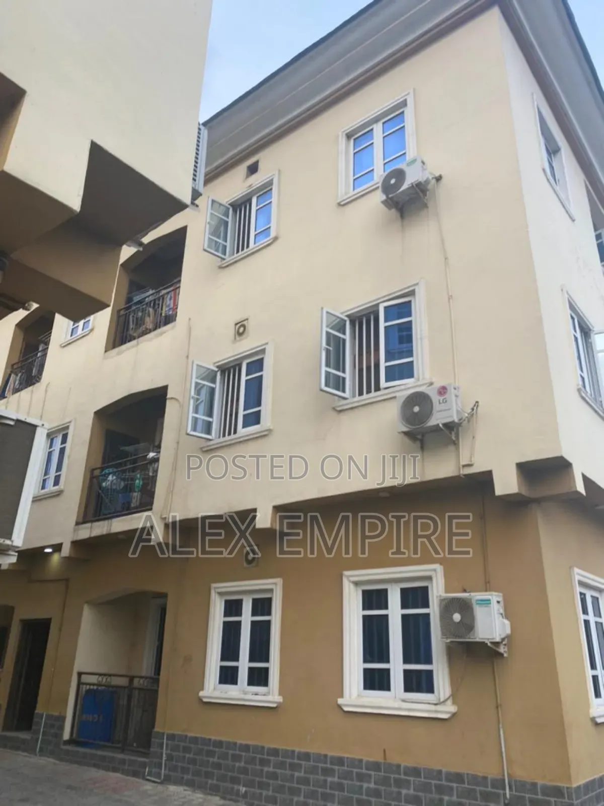 2bdrm Block of Flats in Ago Palace for sale in Ago Palace