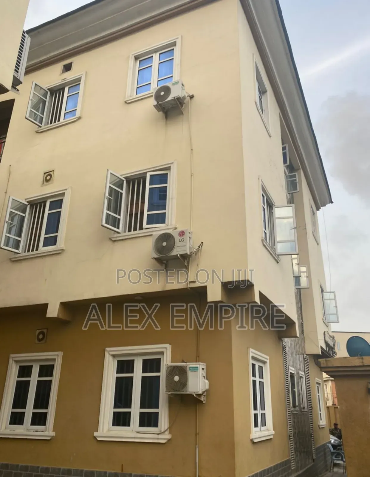 2bdrm Block of Flats in Ago Palace for sale in Ago Palace