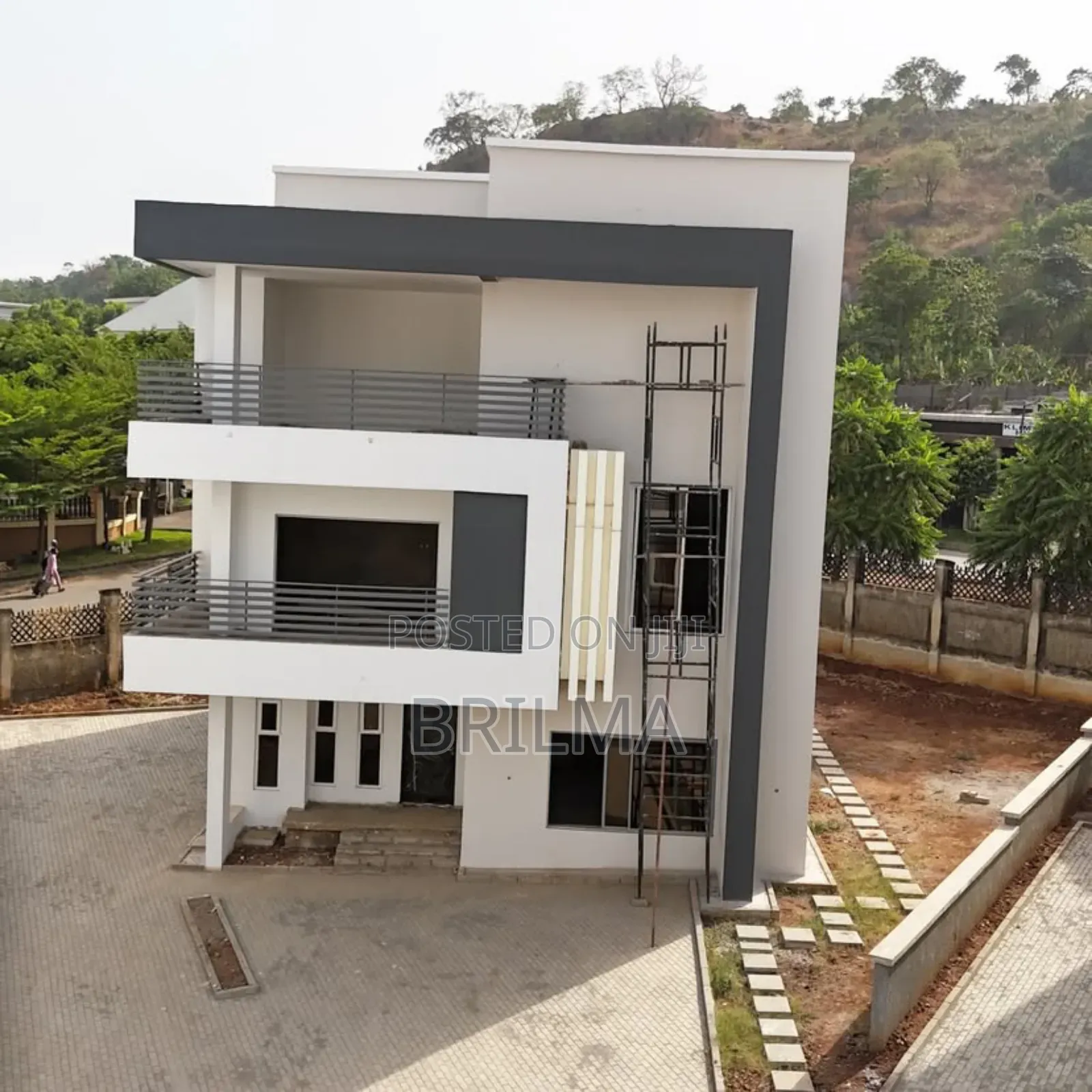 5bdrm Duplex in Kado for sale in Kado