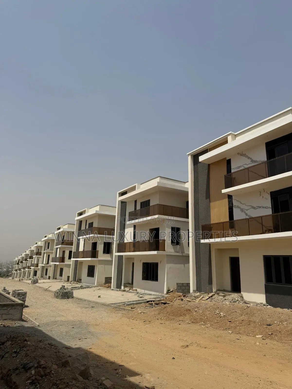 6bdrm Duplex in Guzape for sale in Guzape District