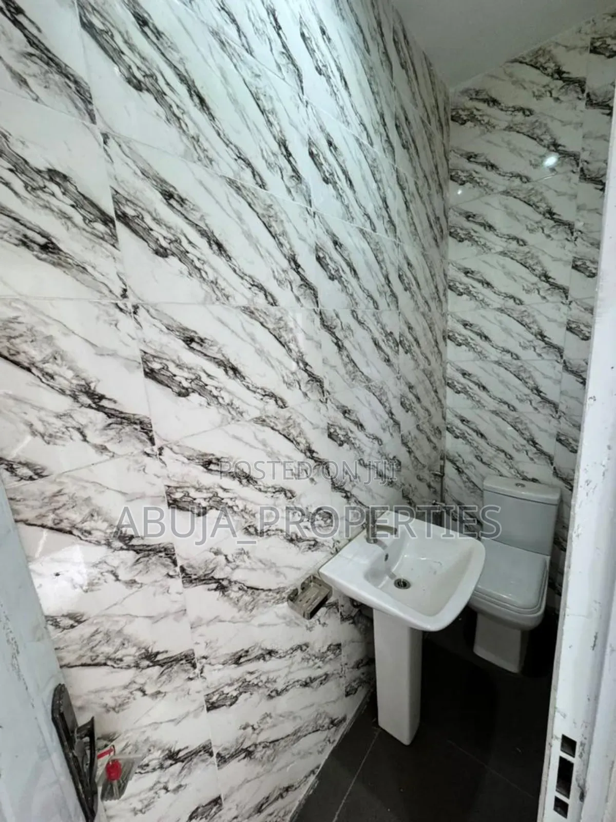 2bdrm Apartment in Abuja, Galadimawa for sale in Galadimawa