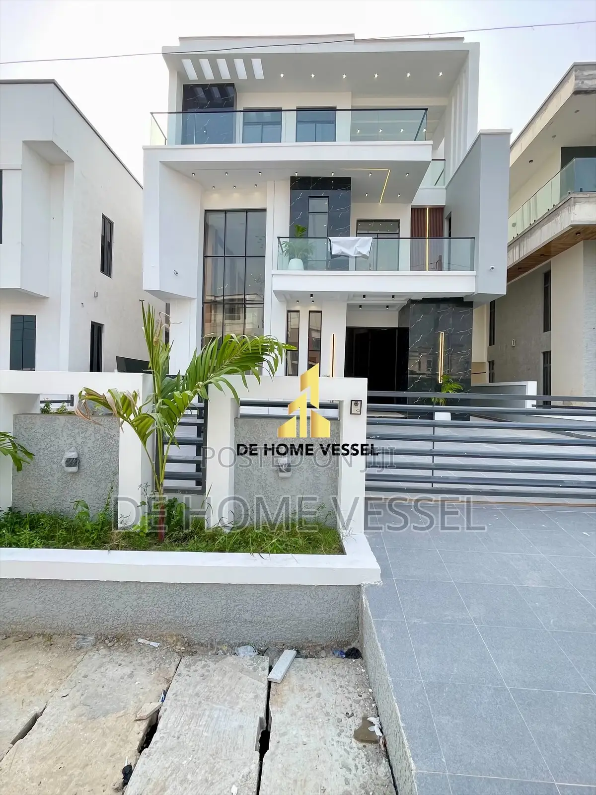 5bdrm Duplex in Lekki for sale in Lekki