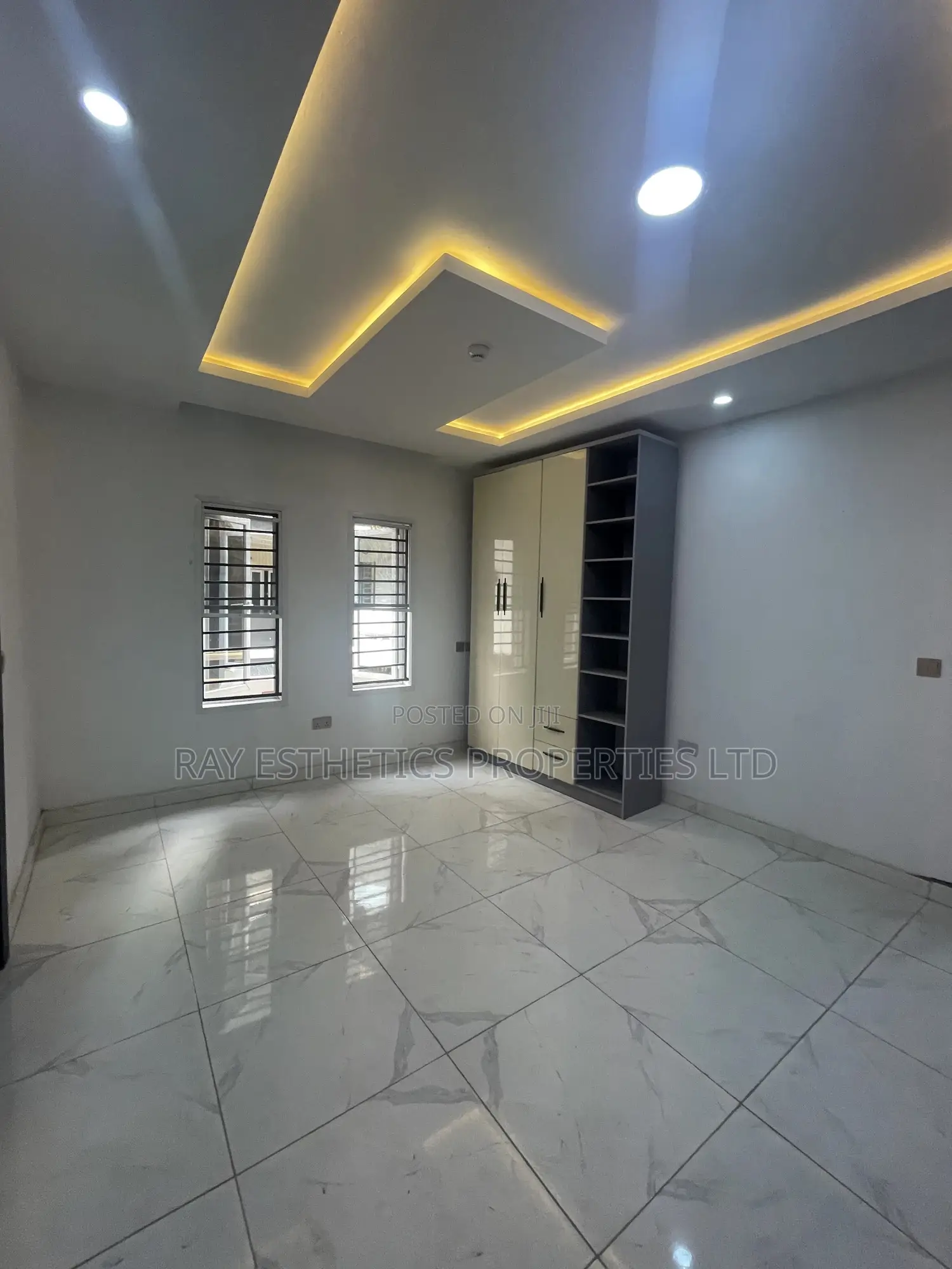 2bdrm Apartment in Freedom Way, Lagos State for sale in Lagos State