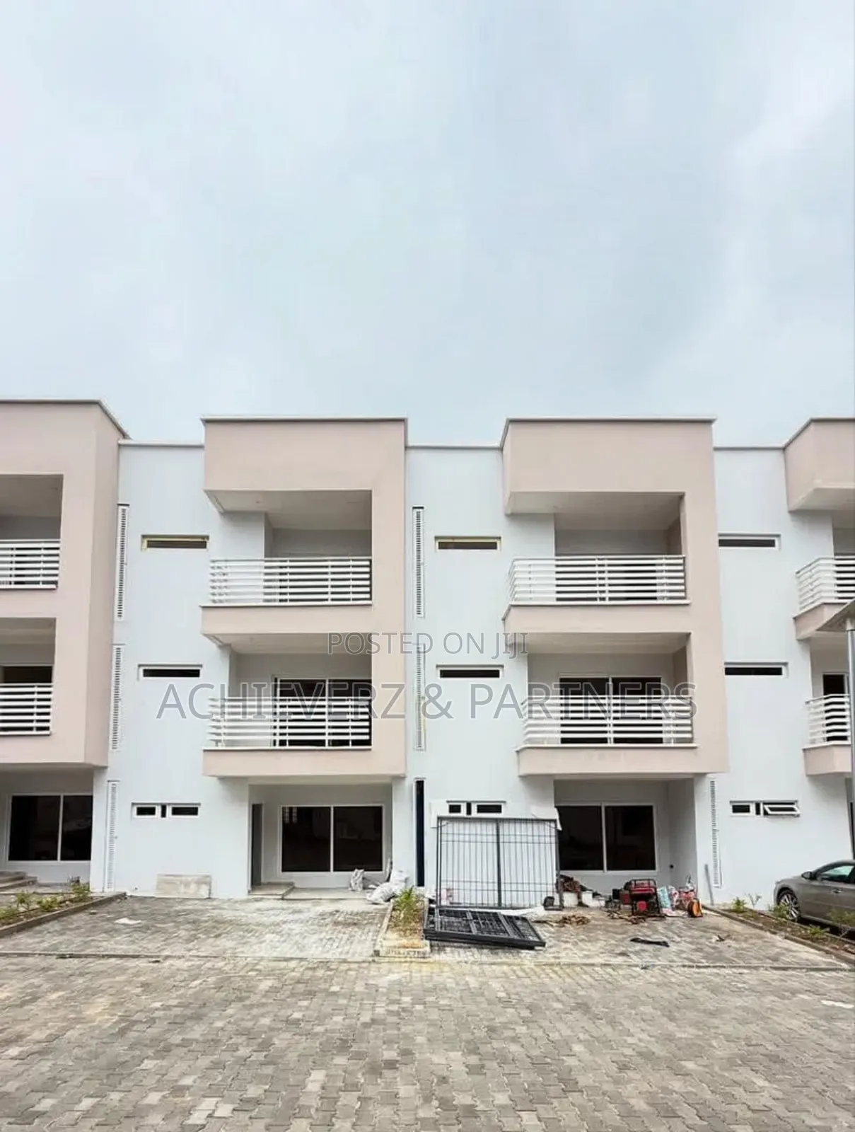 4bdrm Duplex in Utako for sale in Utako