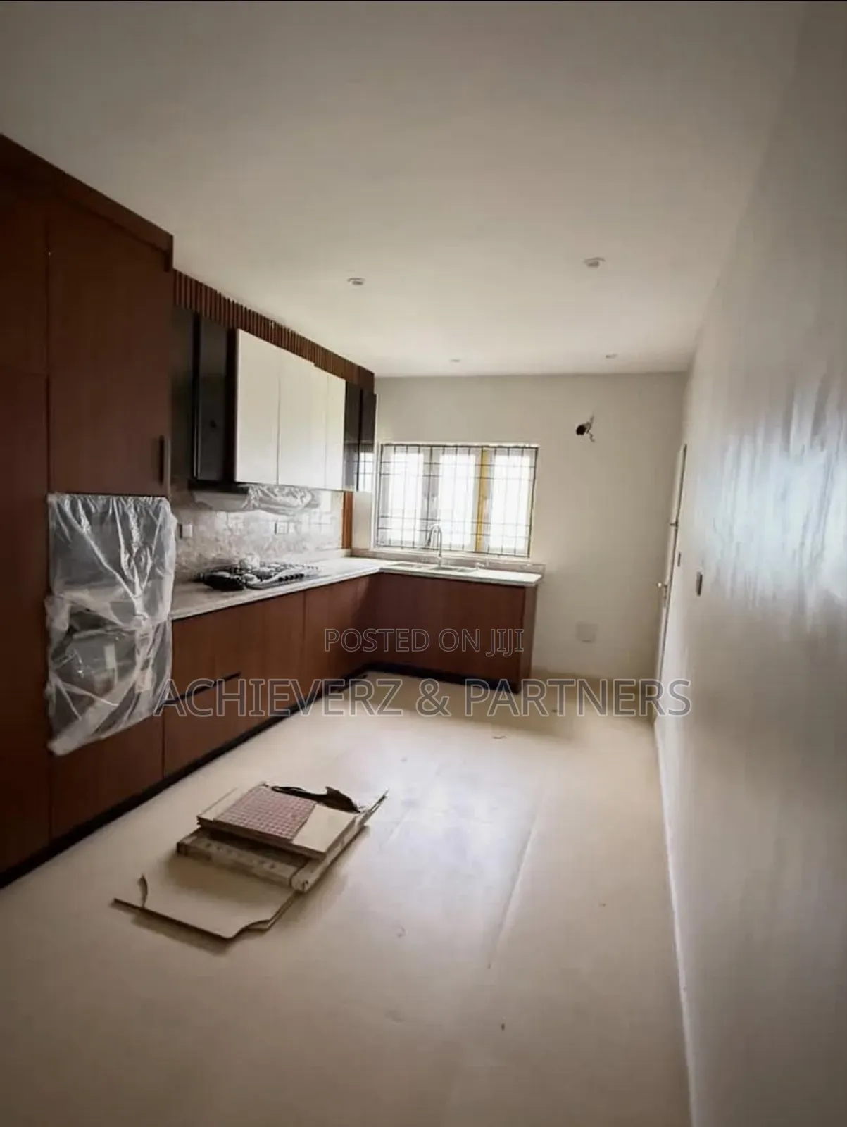 4bdrm Duplex in Utako for sale in Utako
