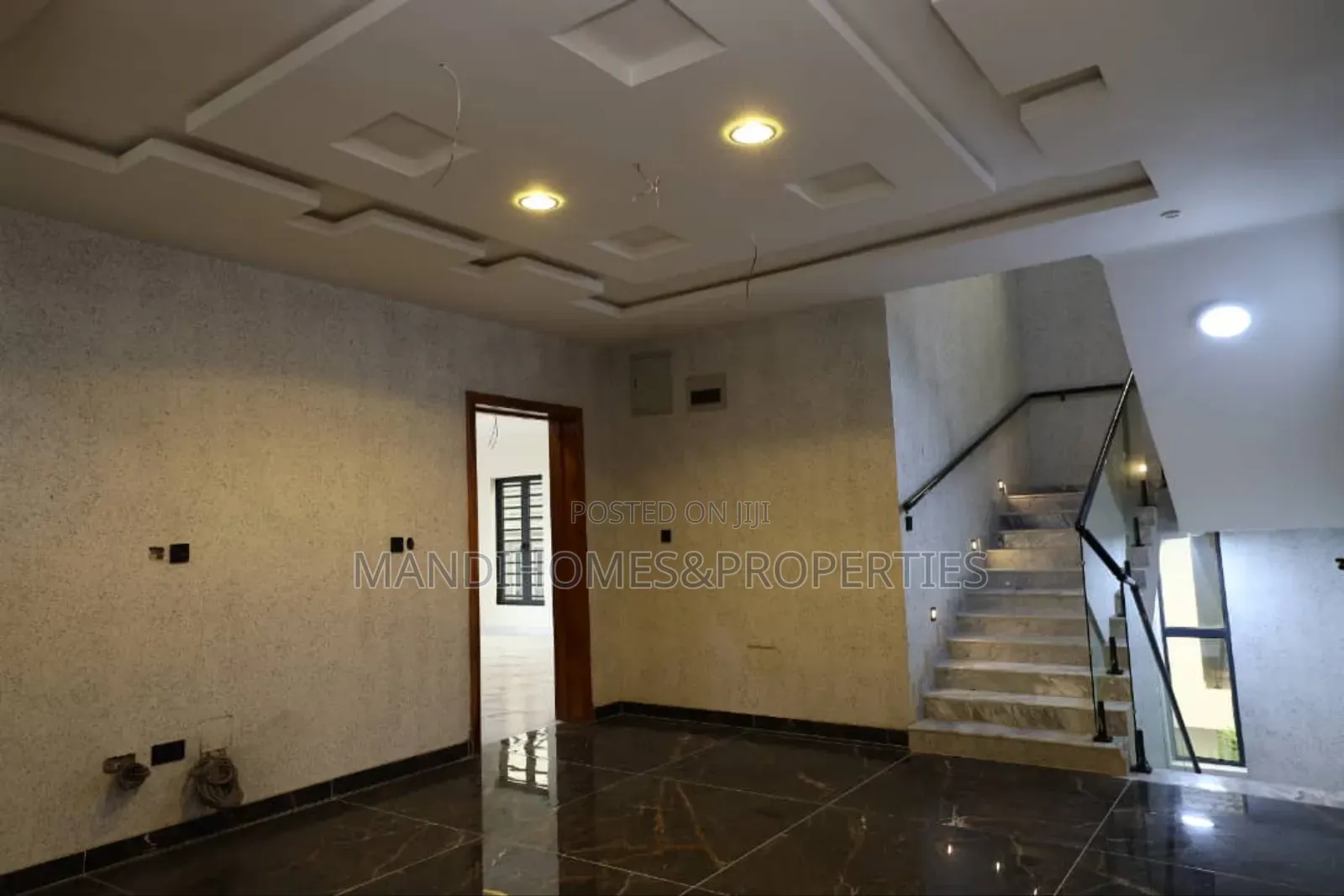 5bdrm Duplex in Sangotedo for sale in Sangotedo
