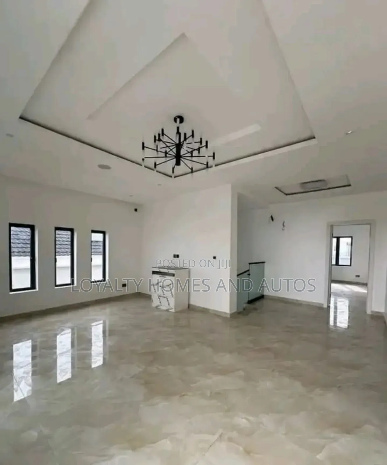 5bdrm Duplex in Lekki Phase 1 for sale in Lekki Phase 1