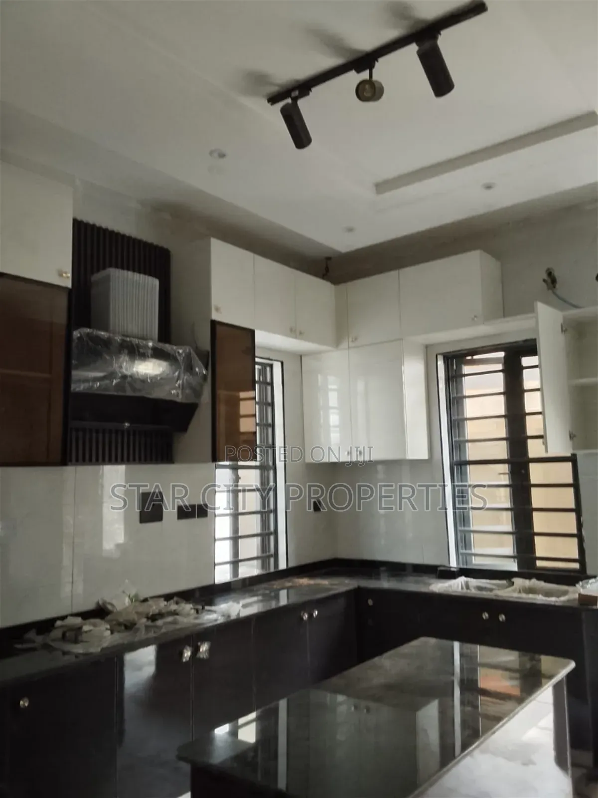 5bdrm Duplex in Magodo Isheri for rent in Magodo Isheri