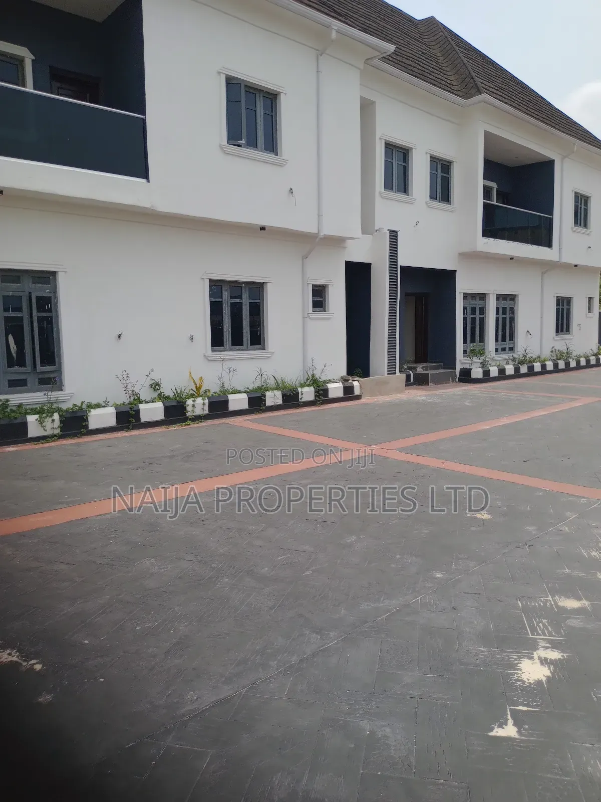 4bdrm Townhouse / Terrace in Awoyaya for rent in Awoyaya