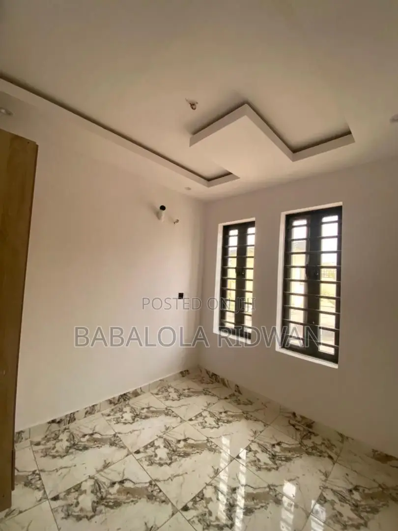Furnished 4bdrm Duplex in Adeoyo for sale in Adeoyo