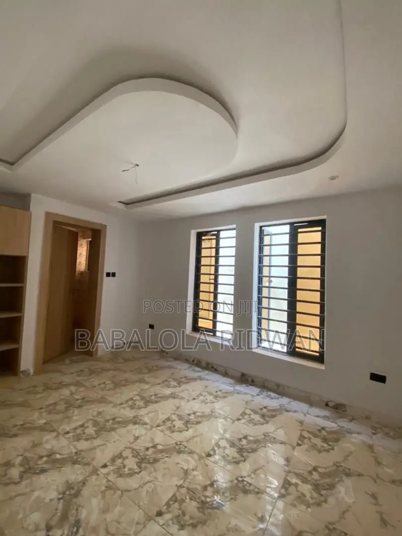 Furnished 4bdrm Duplex in Adeoyo for sale in Adeoyo
