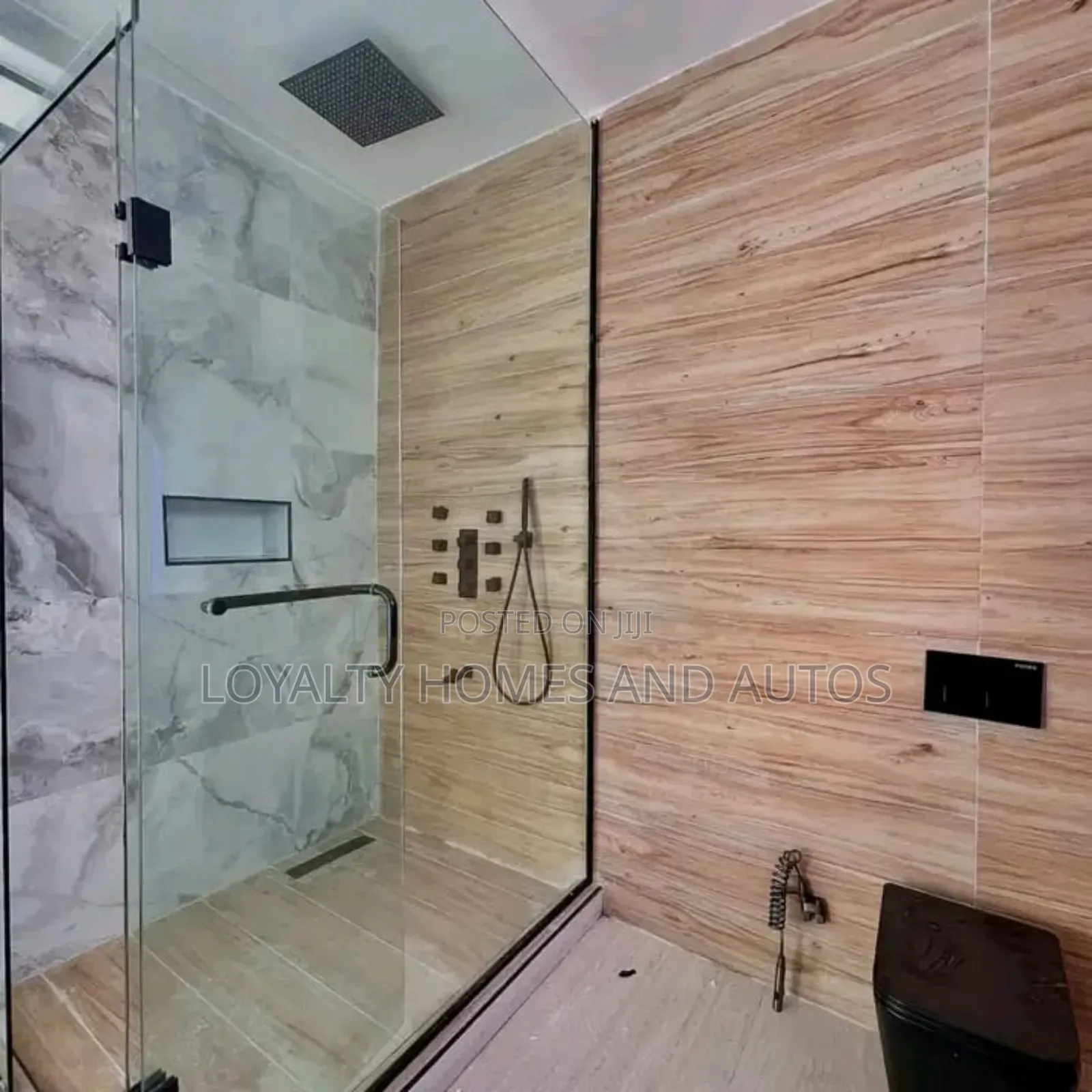 5bdrm House in Chevron for sale in Chevron