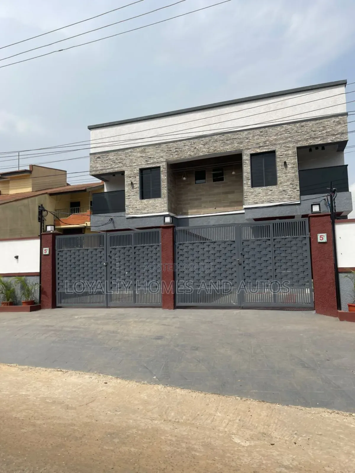 4bdrm Duplex in GRA Phase 1 for sale in GRA Phase 1