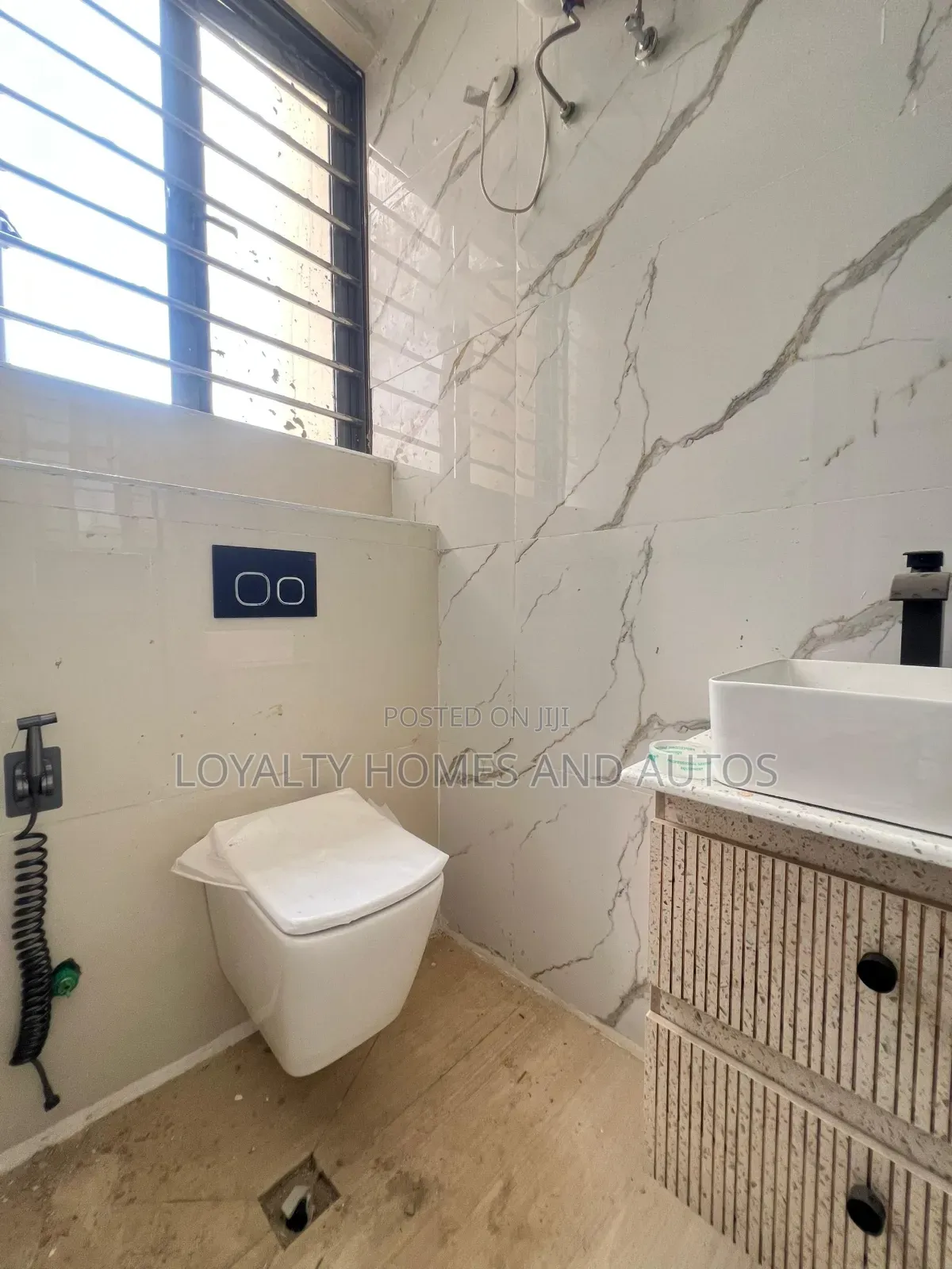 2bdrm Block of Flats in Agboyi Estate, Ketu-Alapere for sale in Ketu-Alapere