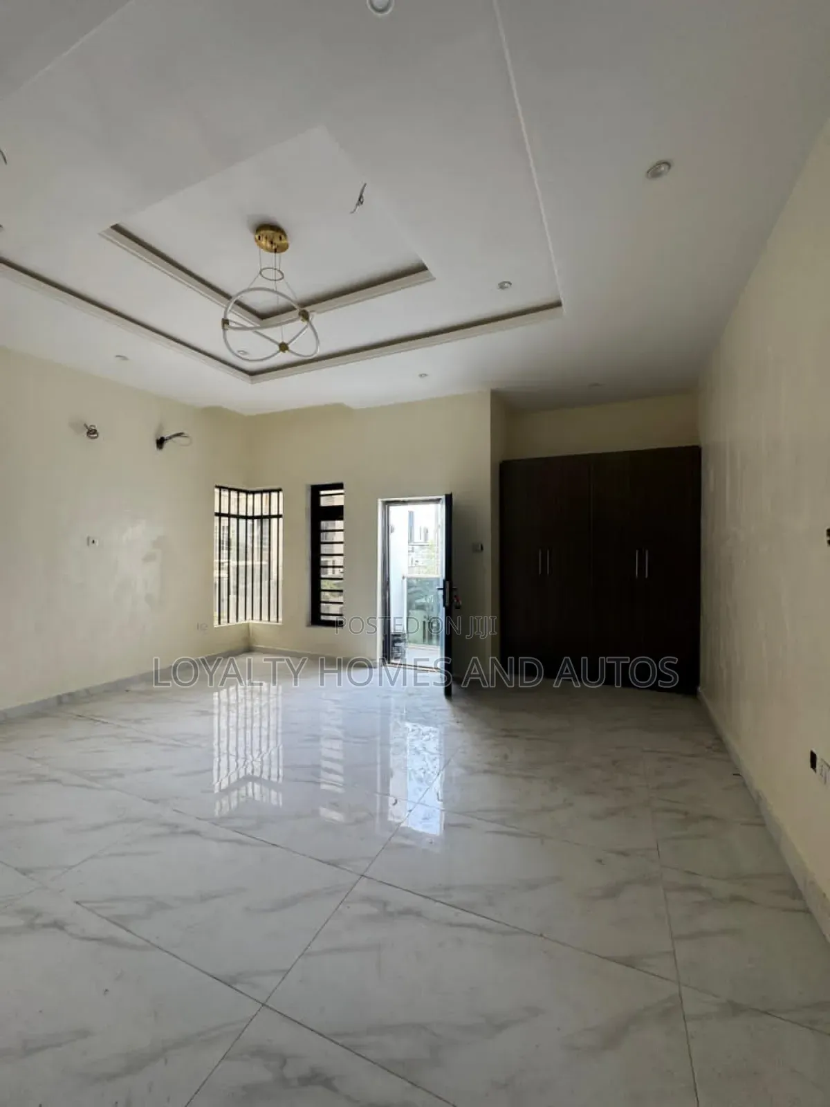 3bdrm Block of Flats in Abule Egba for sale in Abule Egba