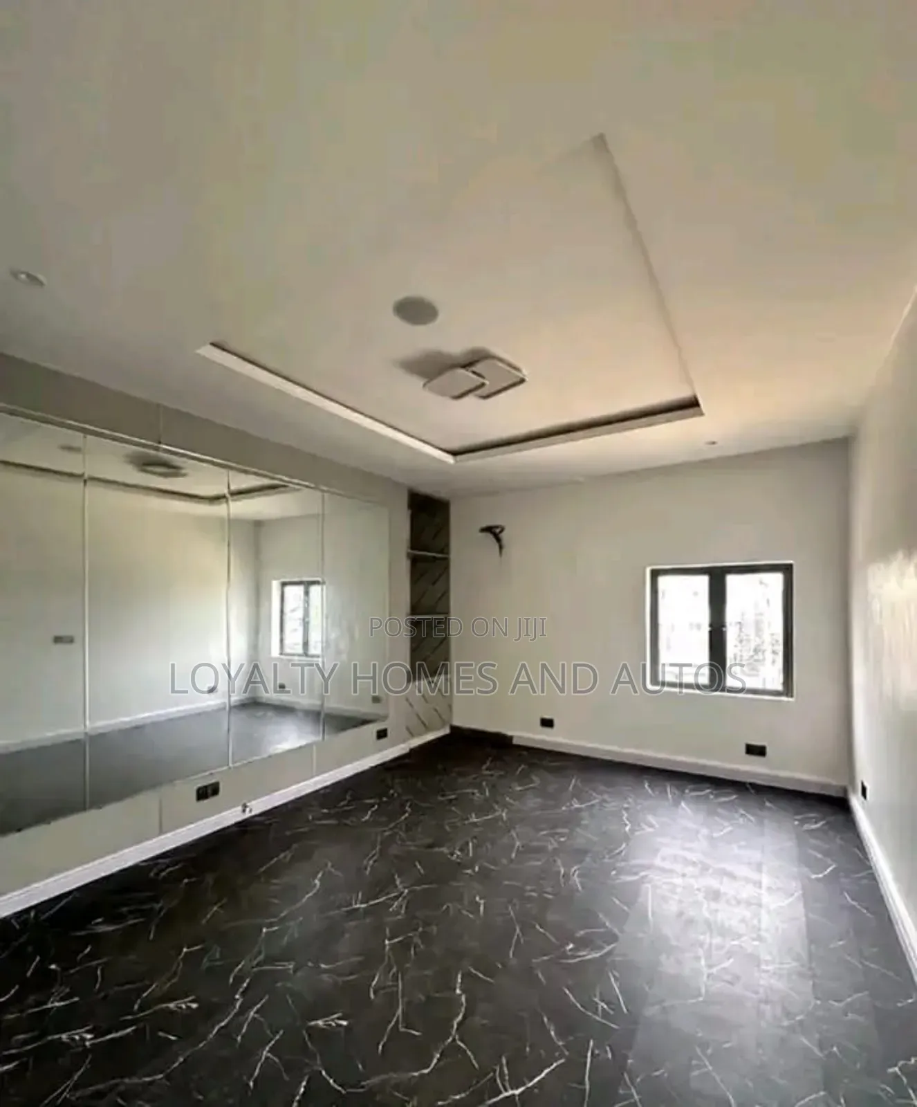 5bdrm Duplex in Lekki Phase 1 for sale in Lekki Phase 1