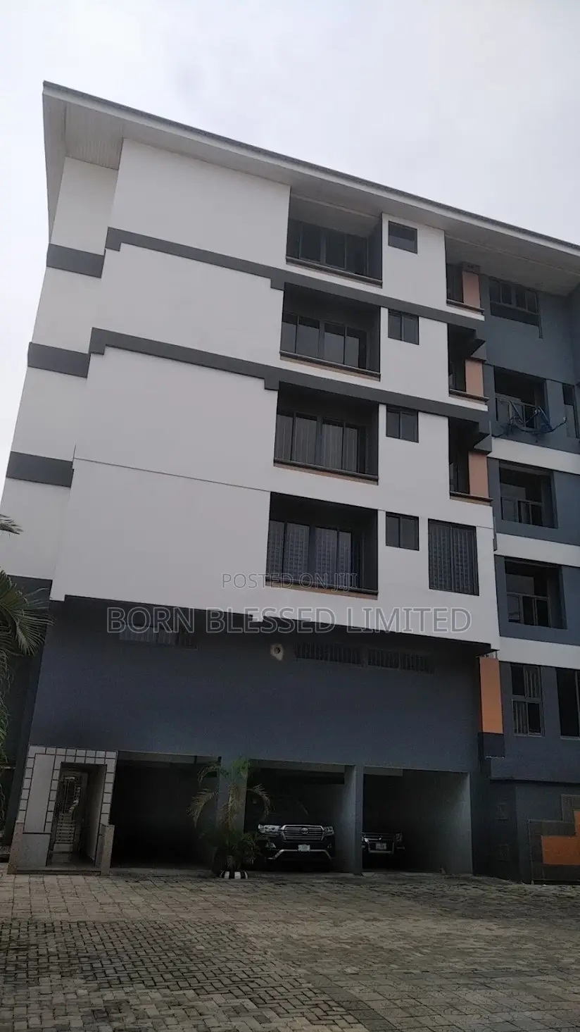 3bdrm Block of Flats in Victoria Island for sale in Victoria Island