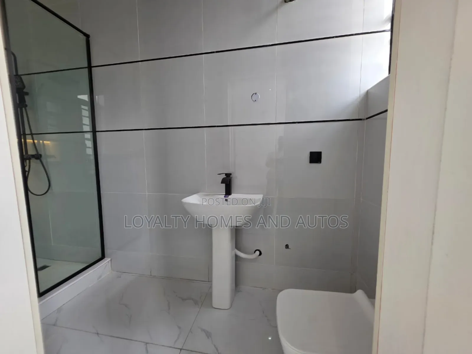4bdrm Duplex in Shagari Estate, Alimosho for sale in Alimosho