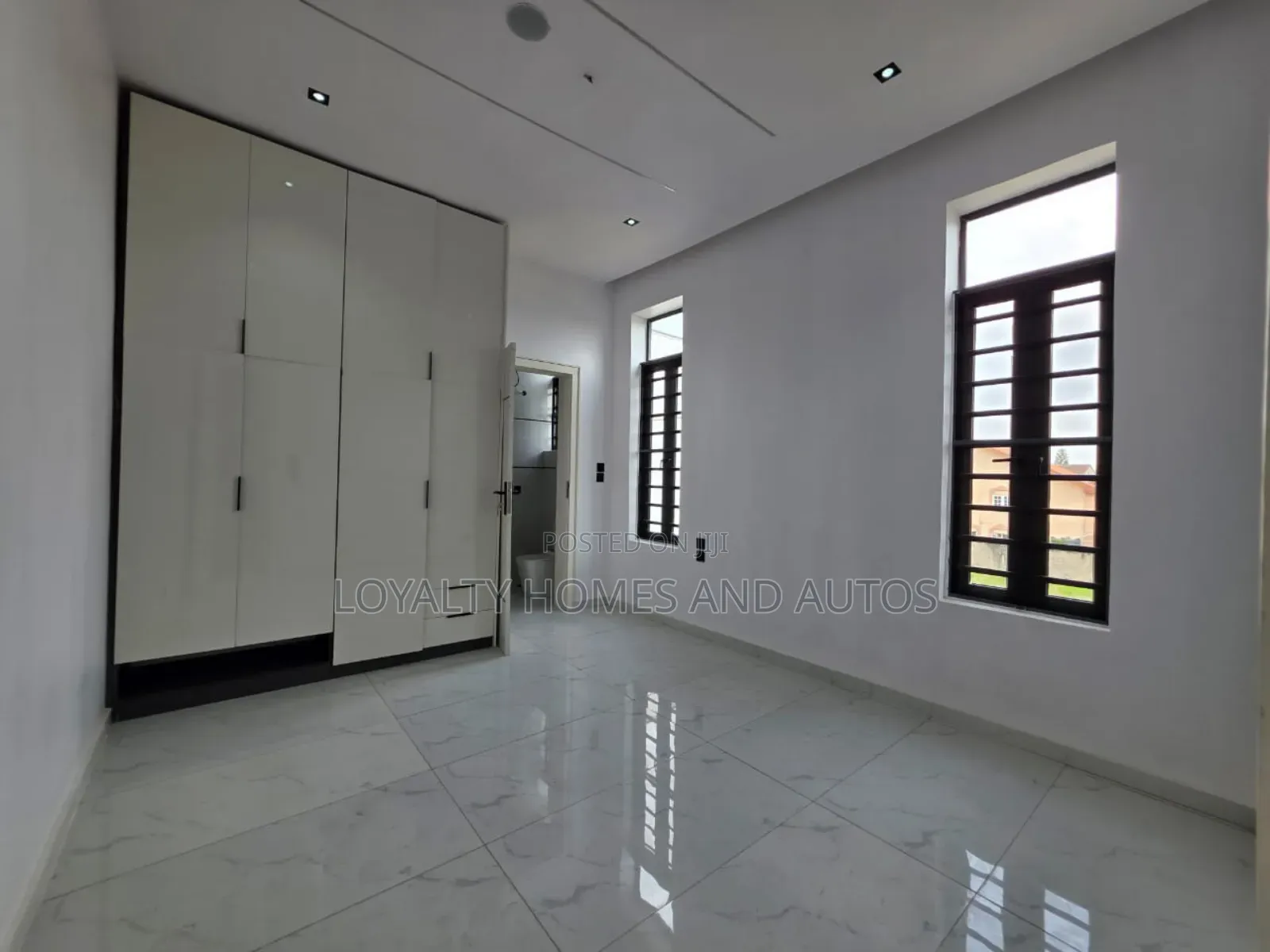 4bdrm Duplex in Shagari Estate, Alimosho for sale in Alimosho