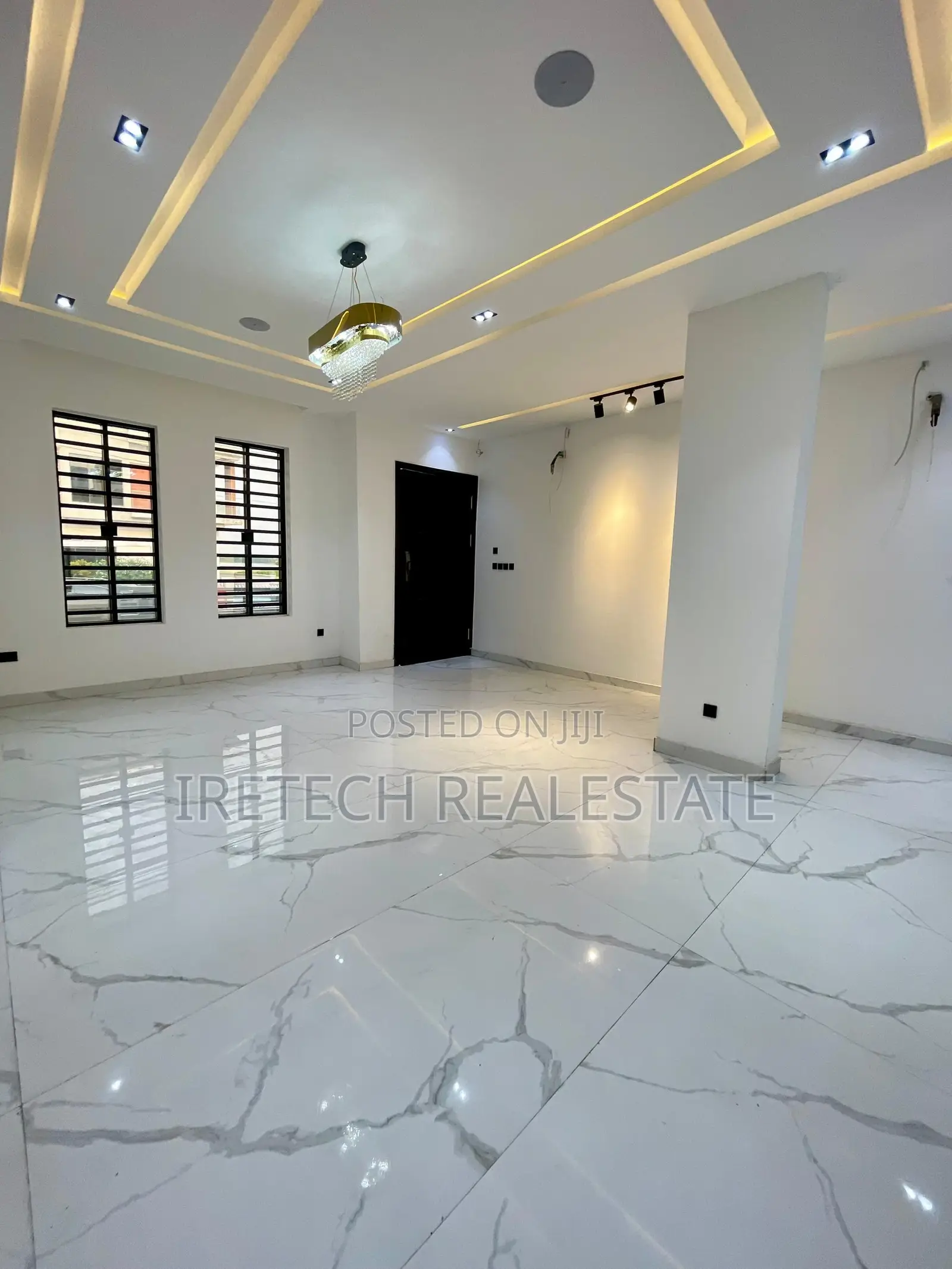 5bdrm Duplex in Megamound Estate, Ikota for sale in Ikota