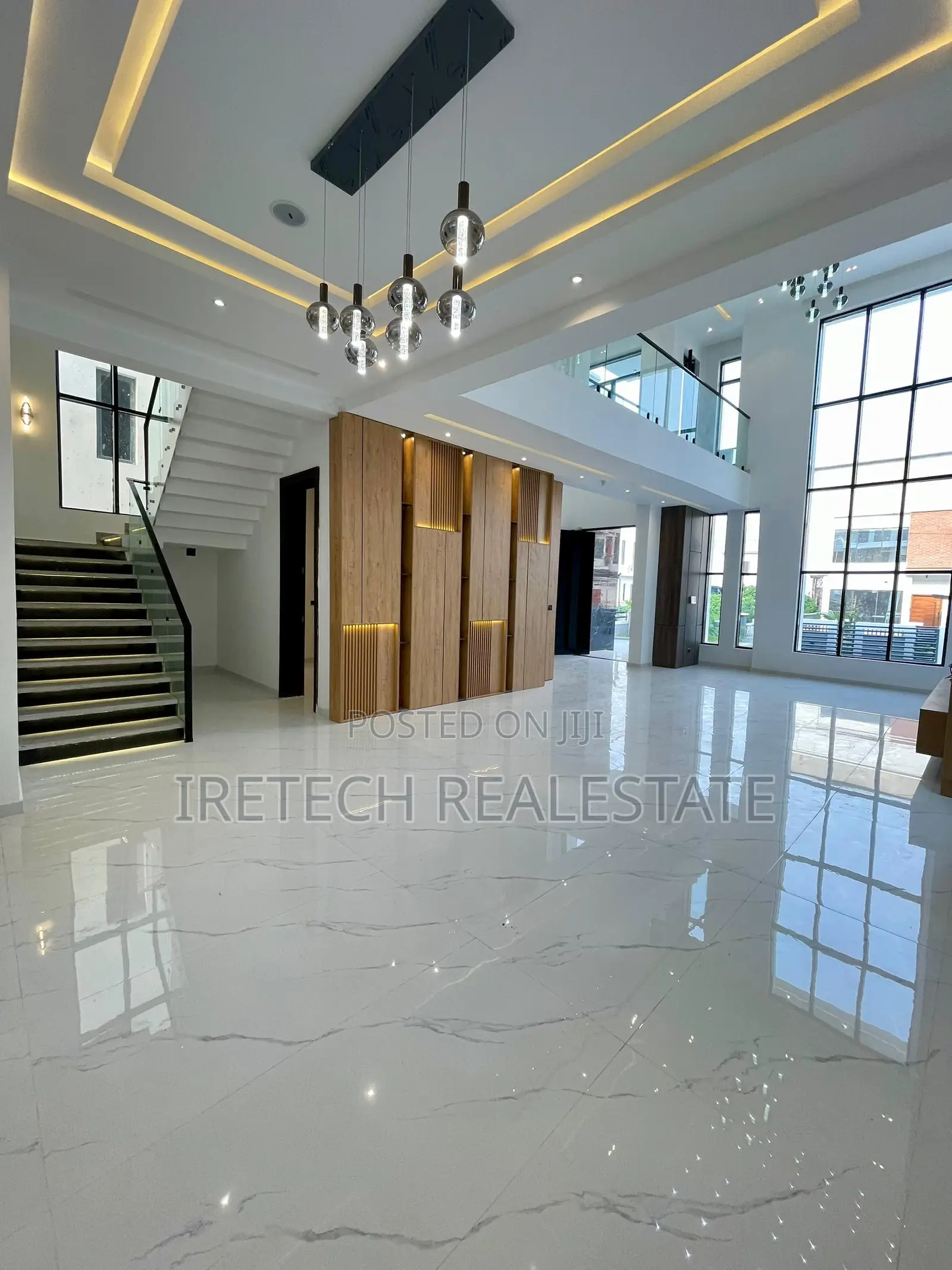 5bdrm Duplex in Ikota Megamound for sale in Ikota