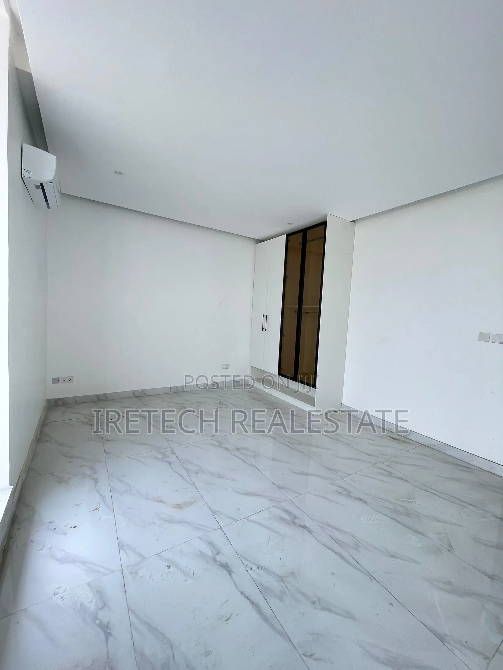 2bdrm Apartment in Lekki Phase 1 for sale in Lekki Phase 1