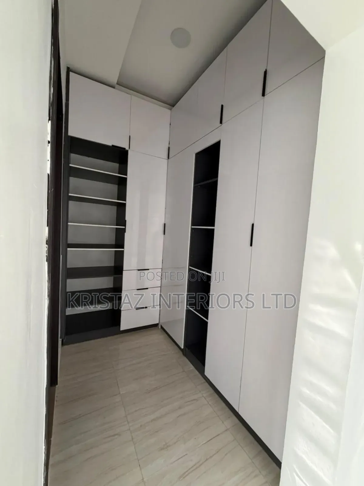 4bdrm Duplex in Ikota for sale in Ikota