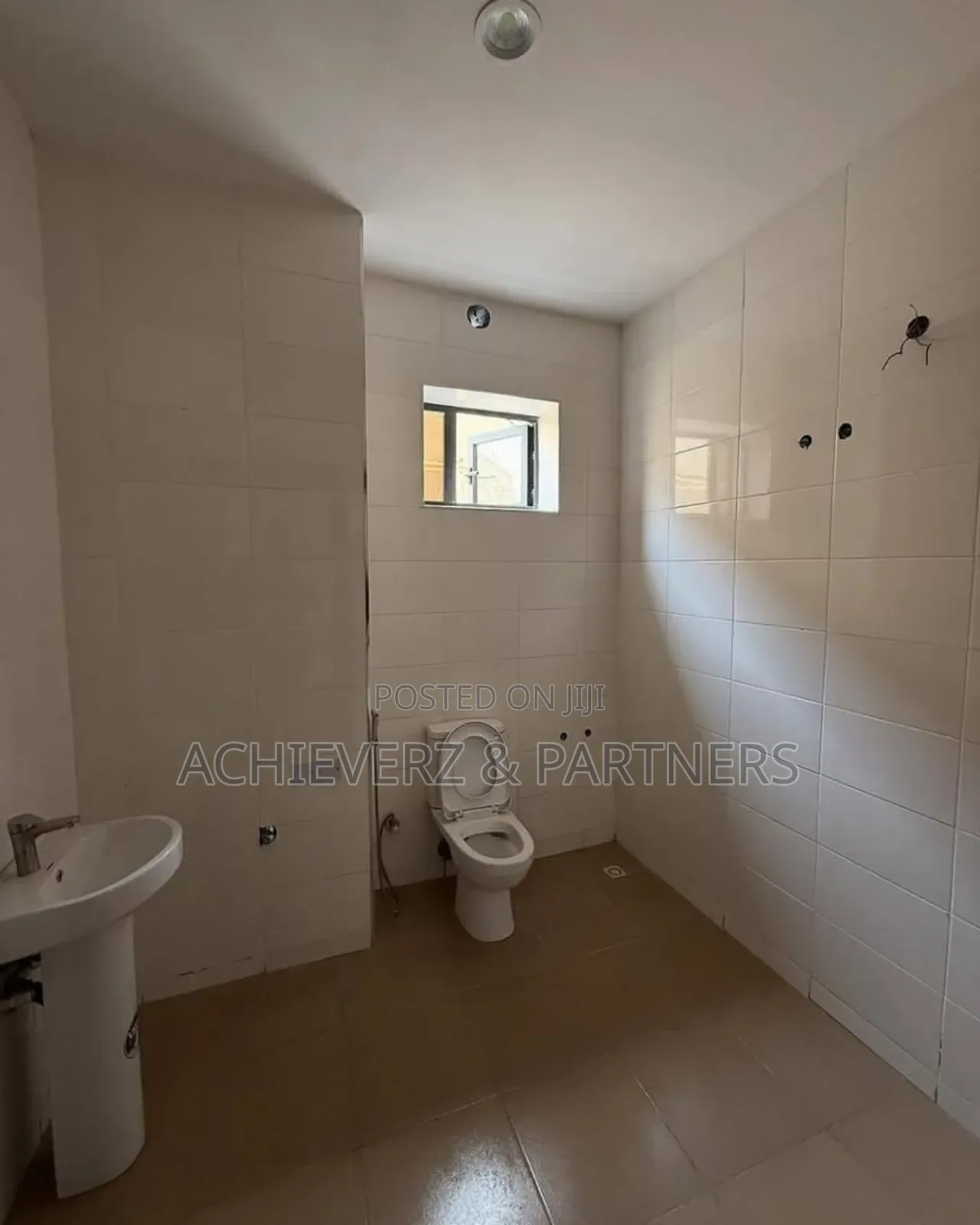 4bdrm Duplex in Life Camp for sale in Life Camp