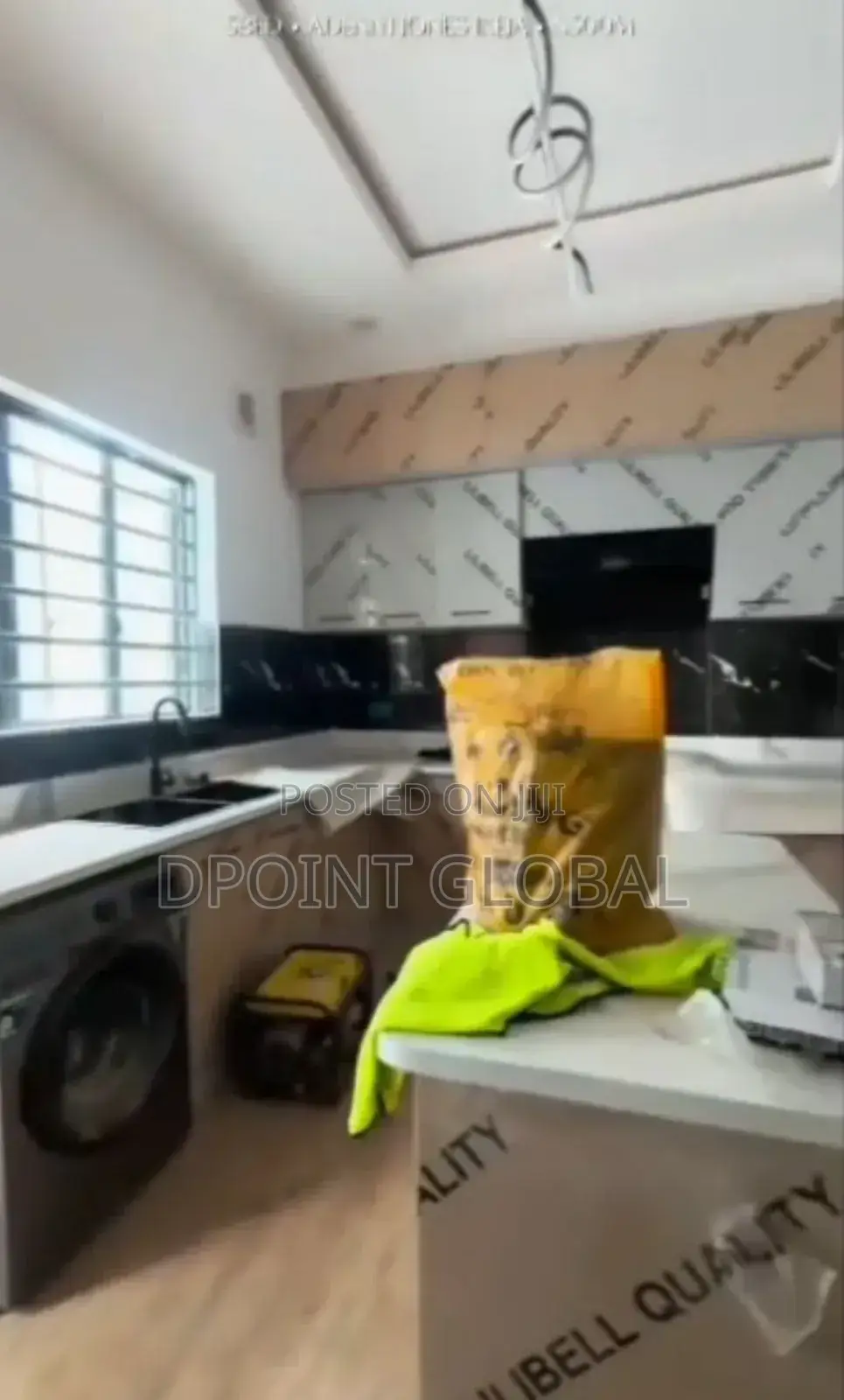 5bdrm Duplex in Ikeja for sale in Ikeja