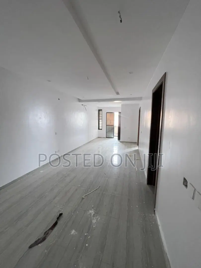 2bdrm Apartment in Ologolo Lekki Lagos for sale in Lekki Phase 2