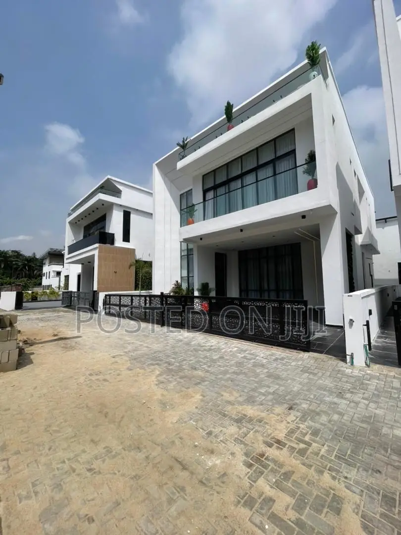 5bdrm Duplex in Chevron, Lekki Phase 2 for sale in Lekki Phase 2
