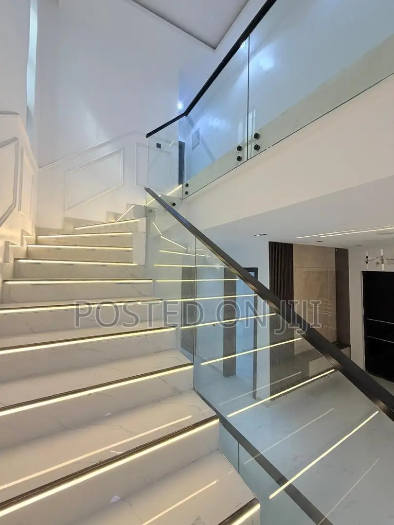 5bdrm Duplex in Lekki County Homes for sale in Lekki Phase 2