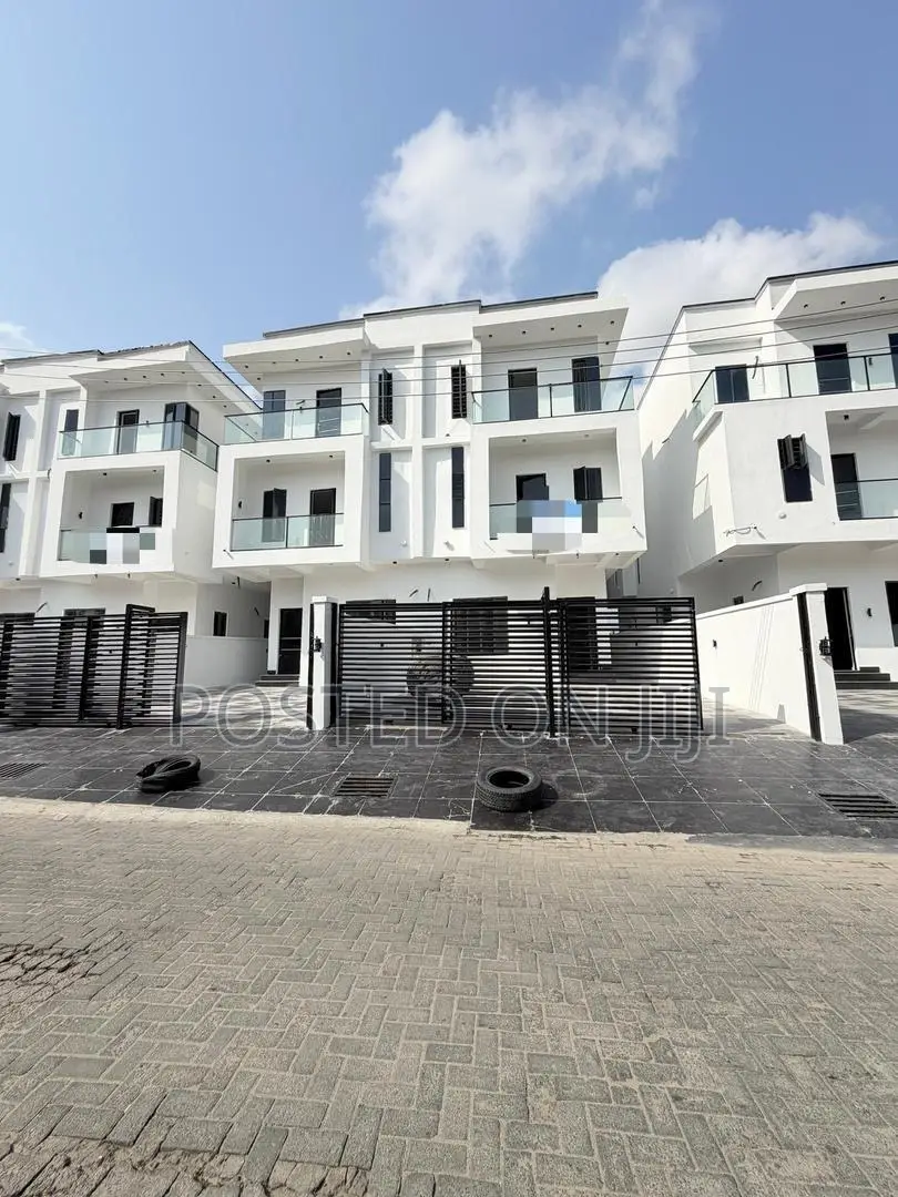 5bdrm Duplex in Lekki County Home for sale in Lekki Phase 2